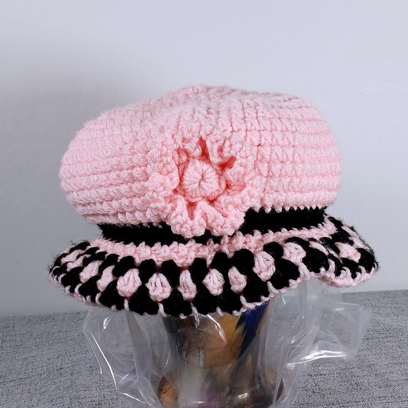 Handmade Crochet Flower Bucket Hat OS Pink Black Coquette Y2K Scalloped Brim - Picture 10 of 10